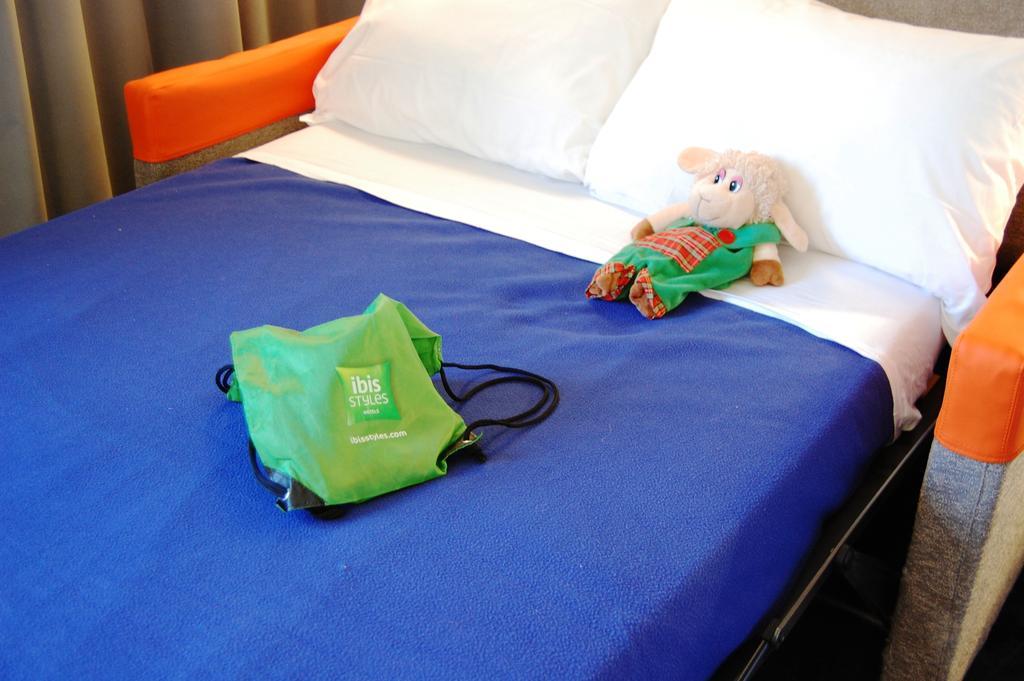 Ibis Styles Marseille Aeroport Vitrolles (Bouches-du-Rhone) Exterior foto